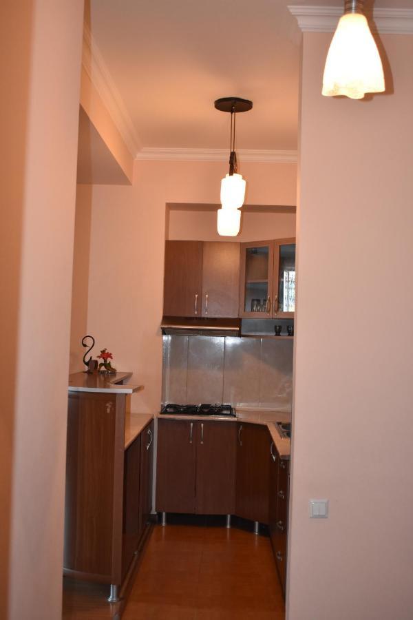 Two Bedroom Apartment Subtropic City バトゥーミ エクステリア 写真